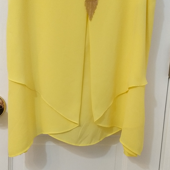 Lightweight Blouse - Picture 2 of 7